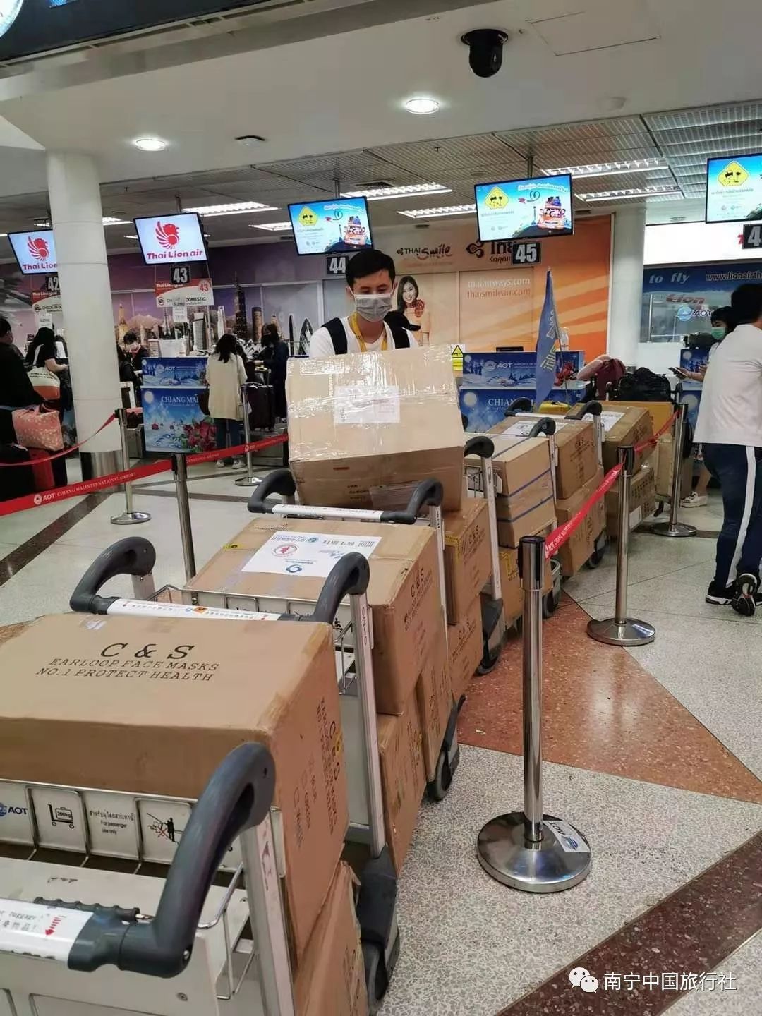 疫情无情人有情凝聚力量共前行,疫情无情人有情民政在行动