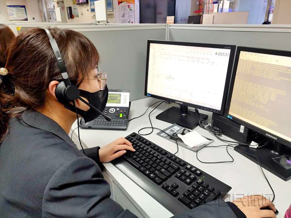 工作量持续加大,东航工作人员压力