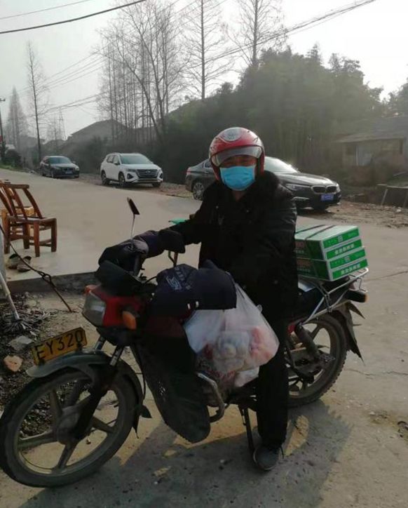 疫情来临时自己正在做什么,疫情来袭他再一次坚守