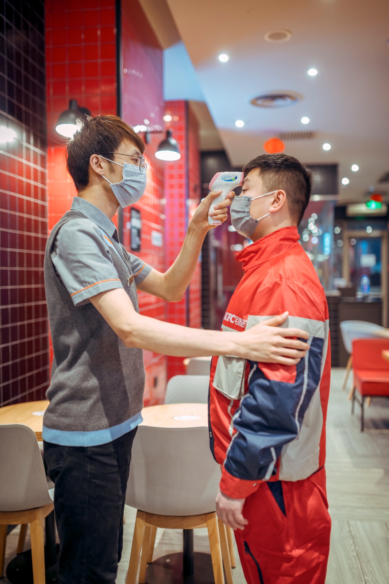 必胜客肯德基健康证要求,疫情期间肯德基必胜客