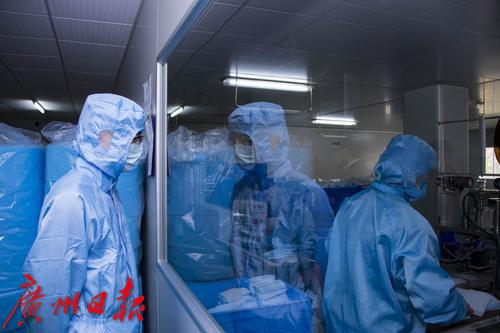 从小份额产品成为唯一产品，兄弟企业出让口罩生产线