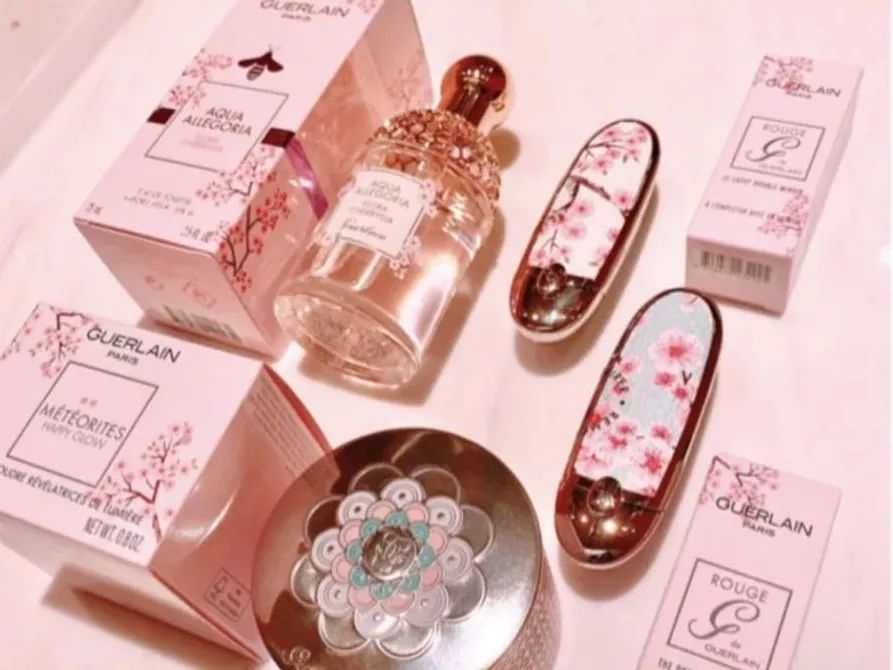 兰蔻情人节限定口红翻毛皮,兰蔻情人节限定礼盒口红丝绒