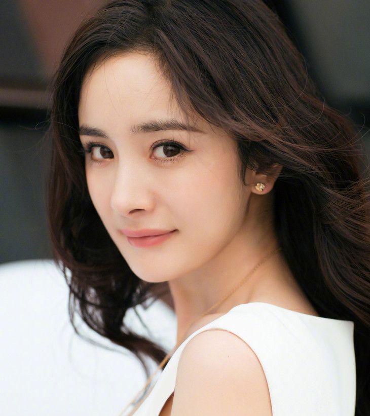 沈梦辰烫睫毛,沈梦辰太阳花睫毛