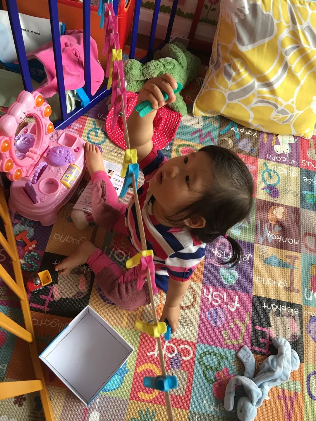 不用花钱就能玩的儿童游戏,十个小朋友玩游戏