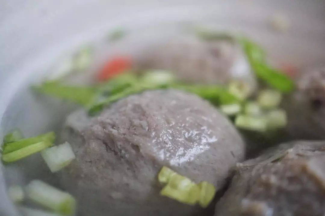 遇到诈骗电话是挂掉还是放任不管,接到诈骗电话就敲锅