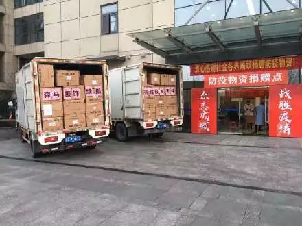 班尼路和佐丹奴有什么区别,班尼路佐丹奴同档次的品牌