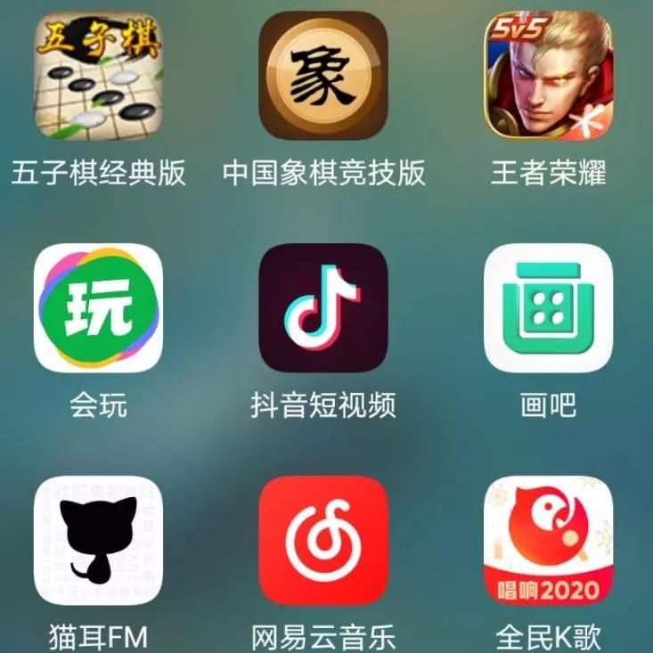 有了水乳精华脸嫩了,有了这些护肤品会更年轻