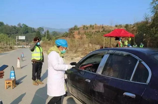 战疫路上志愿服务,腾冲志愿活动