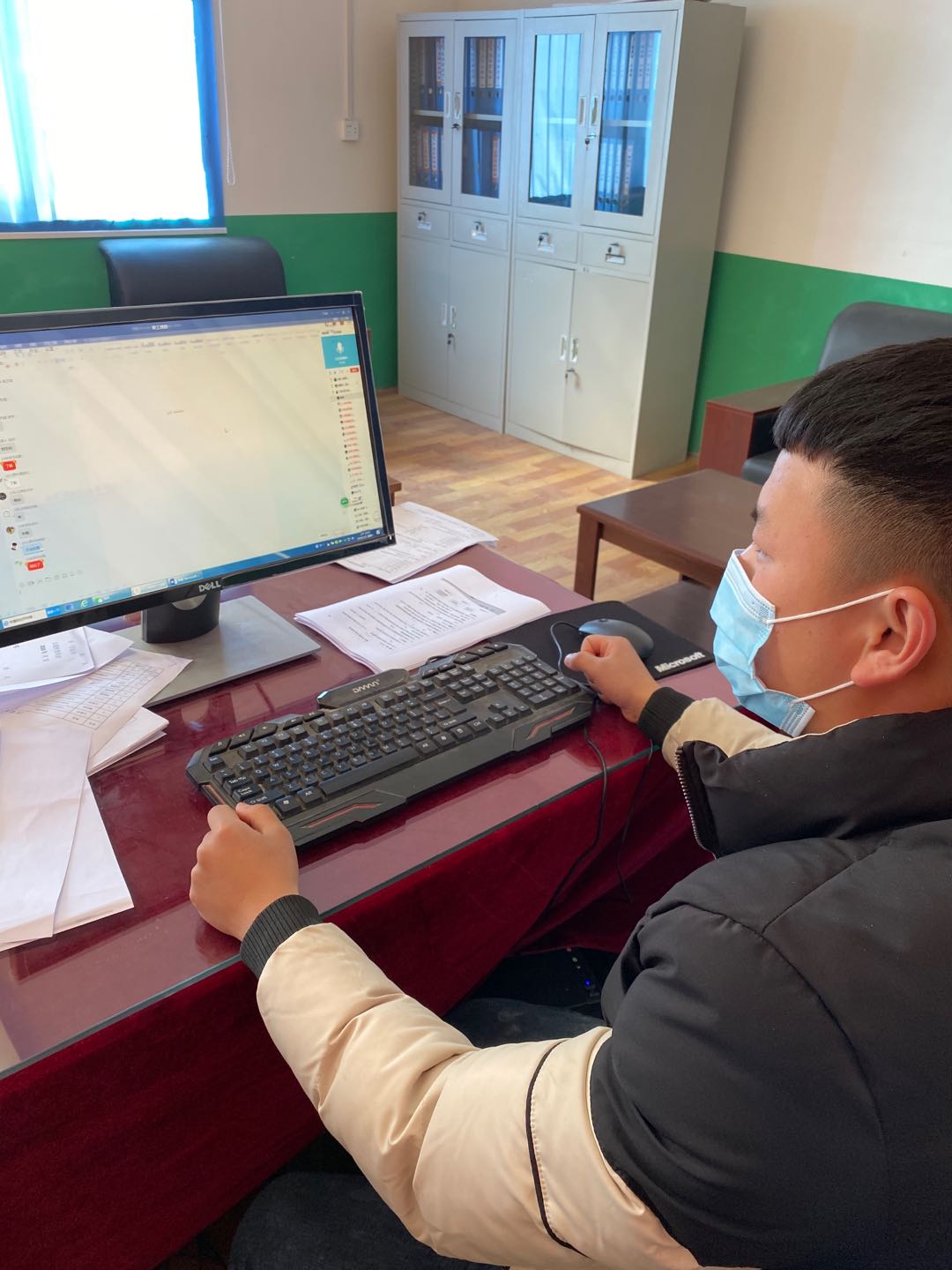 新野县王集镇：22岁军校生冲上“疫”线