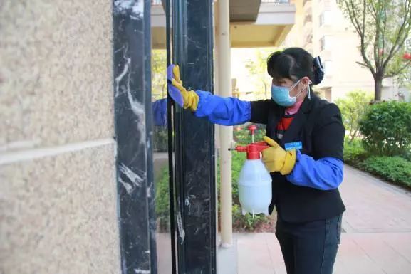 物业为业主提供代购生活用品服务,别人家的物业很贴心