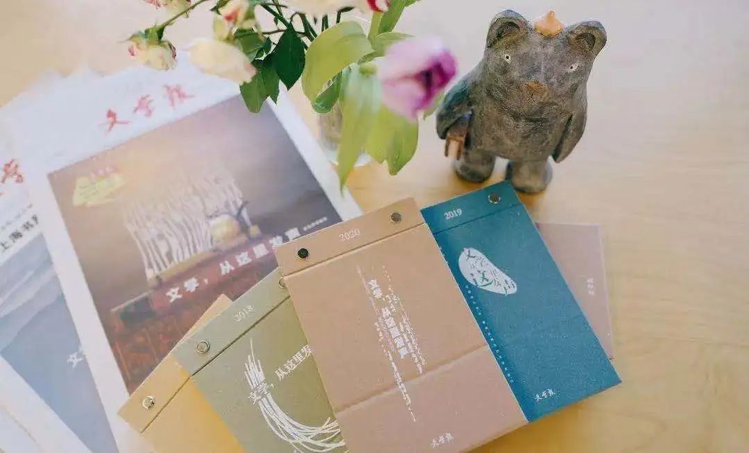 回应需求、支撑尊严、思考价值，她们不仅护理病人，也疗愈受创的心灵|此刻夜读