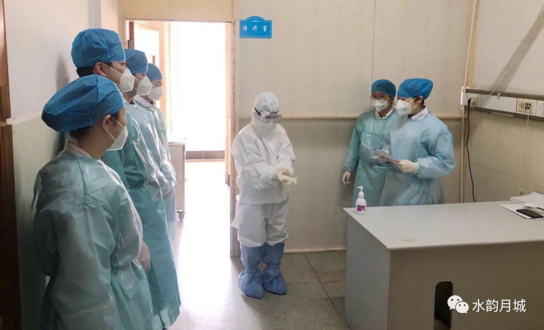 强技能、固防线中医肝胆医院组织防护技能大练兵