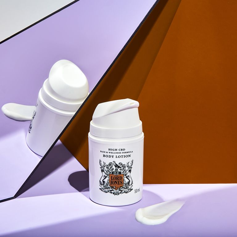 *麻大**萃取化妆品暗藏风险，丝芙兰率先出台合规标准