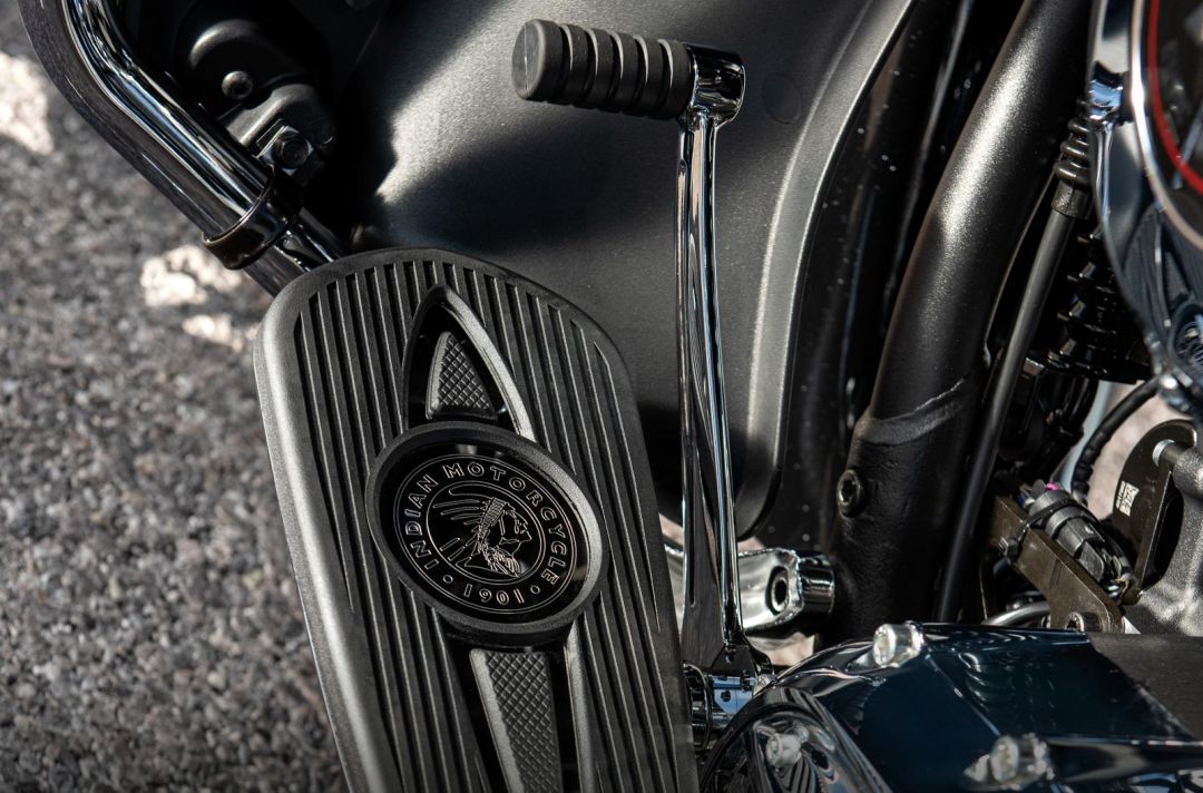 站在美式旅行车金字塔顶端的车型——印第安ROADMASTERELITE登场