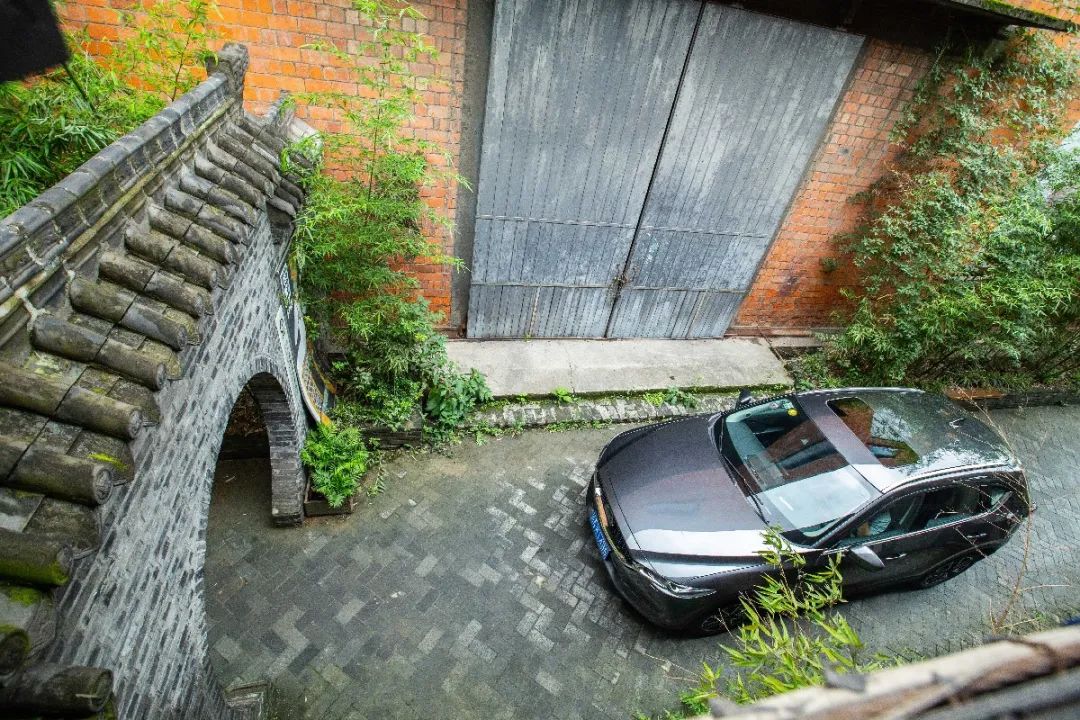 2020时代,GD、Virgil等玩家“解锁技能点”、及球鞋等出行装备“升级趋势”的观察报告