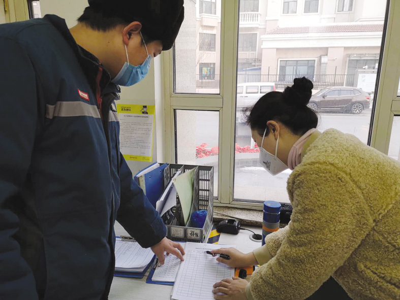 监测人员奋战抗疫一线,他坚守防疫一线18天