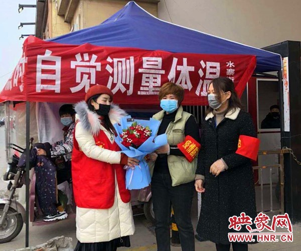 项城县志愿者服务队,志愿者全力以赴助力抗疫