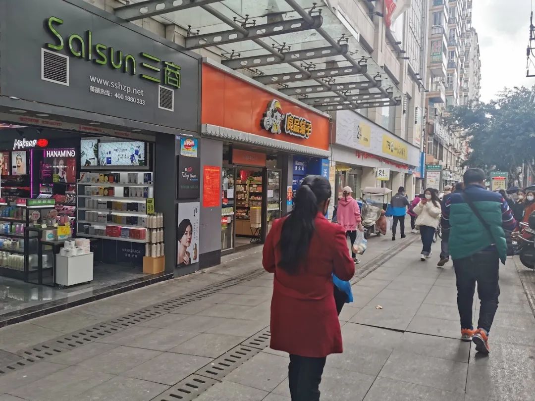 达城街头拍下的！这些画面从未如此激动人心