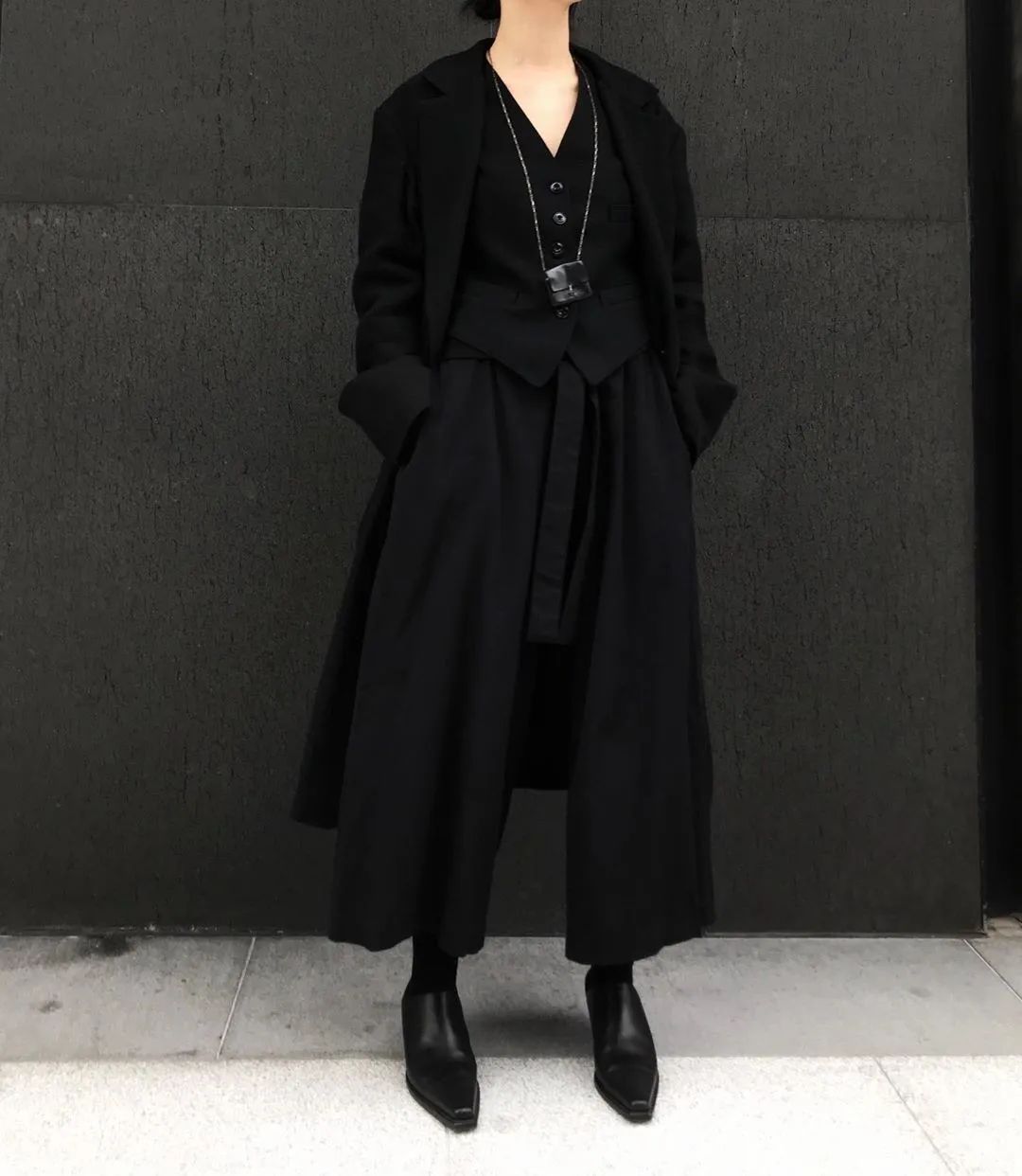 把几十元的衣服穿成几万块的样子,如何把优衣库穿成爱马仕