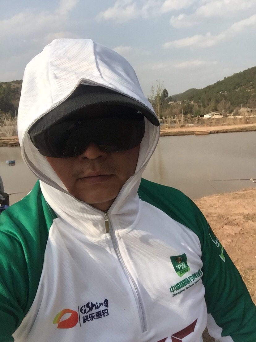 身着战袍,穿上节日盛装为祖国庆生