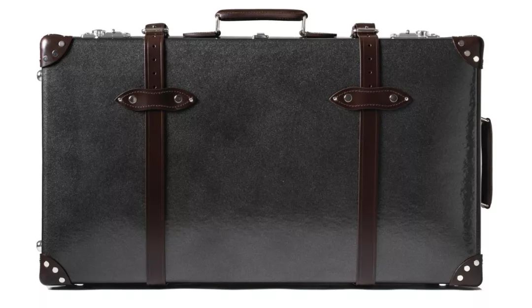 春日速递|别成天拖着笨重的行李箱到处跑了，各品牌的旅行包实用、好凹造型