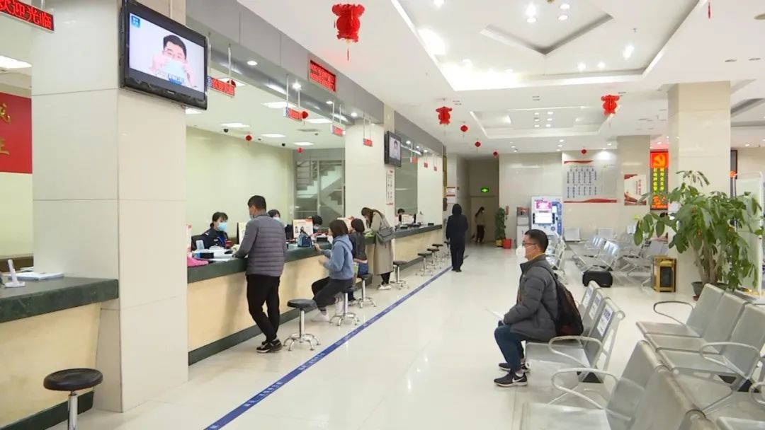 港澳通行证过期了是补发还是换发,疫情期间港澳签注过期