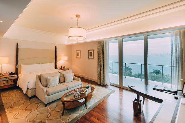 阿联酋迪拜之行,小狮妹和爸爸