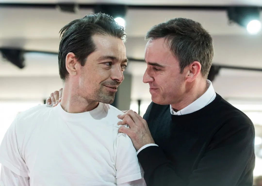 rafsimons目前的职务,rafsimons现在转到哪里了