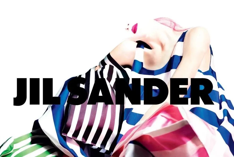 rafsimons目前的职务,rafsimons现在转到哪里了