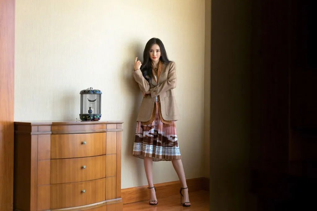 开春穿搭西装收腰裙,西装内搭裙子高级感减龄潮款