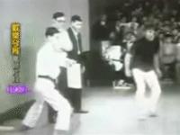 李小龙：中国人不是病夫