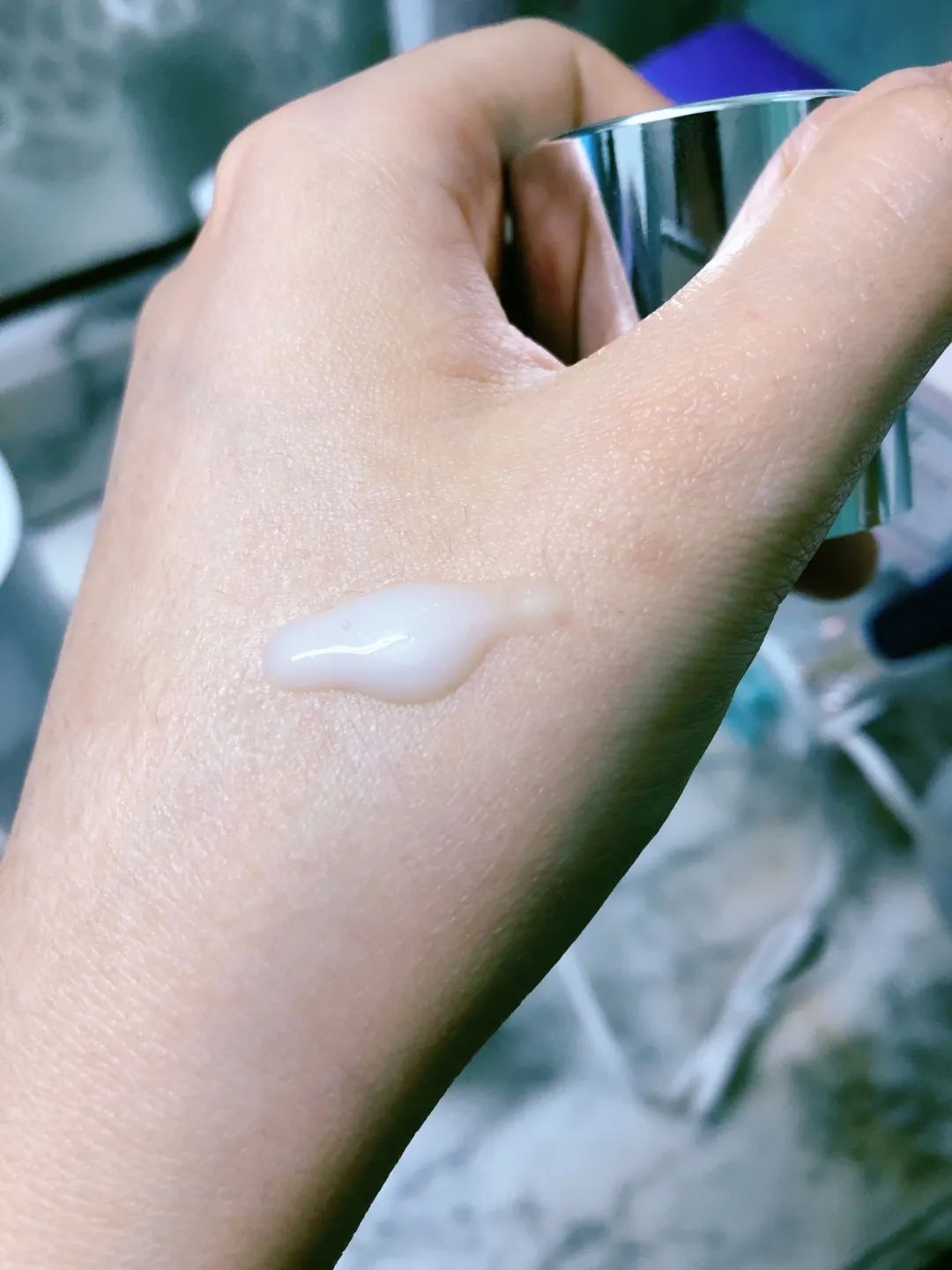 年薪百万的人都在干什么,月薪过万用什么护肤品