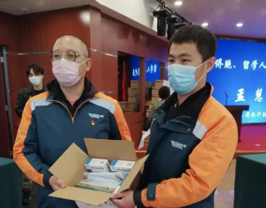 穿和服拍照配爱国歌曲,我的中国心