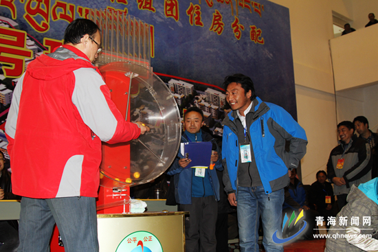 玉树抗震救灾10周年,玉树十年之变全过程