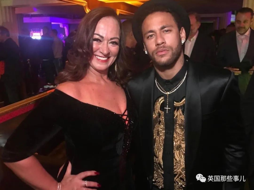 内马尔老妈和弟弟,内马尔52岁母亲近况