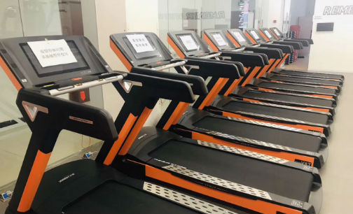 疫情下的大消费报告丨体育篇：“撸铁”暂停现百万亏空云端变现健身房新场景晋升亿万风口