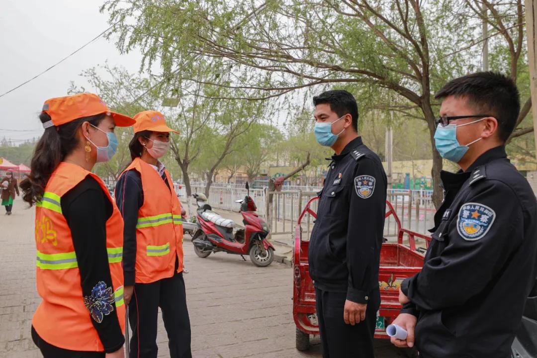 运送物资，化解纠纷，治安巡逻……这群“石榴大妈”很“吸粉”！