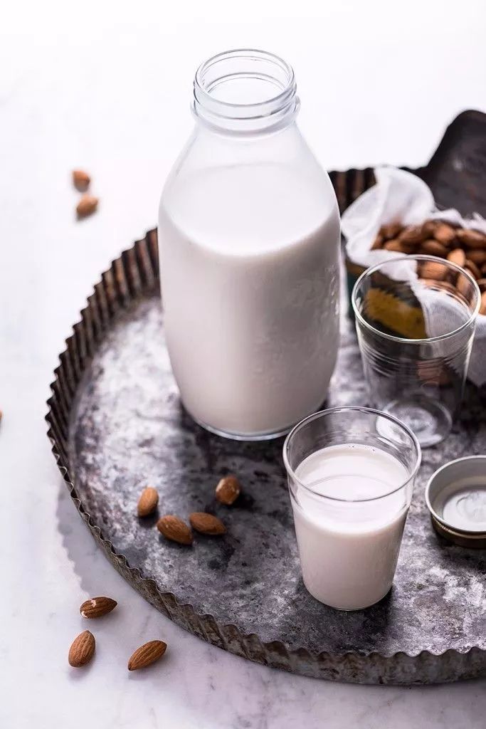 这些关于饮用牛奶的小知识,关于牛奶生活中的小窍门