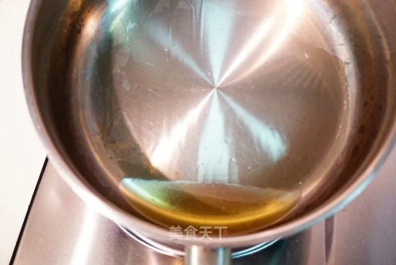 无任何添加的卤鸭货,刚卤出来的鸭货比较麻