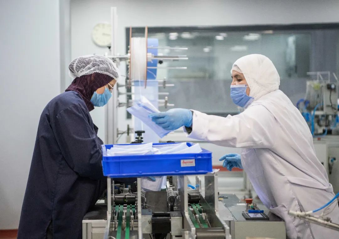 口罩荒?别慌!中国兄弟来了