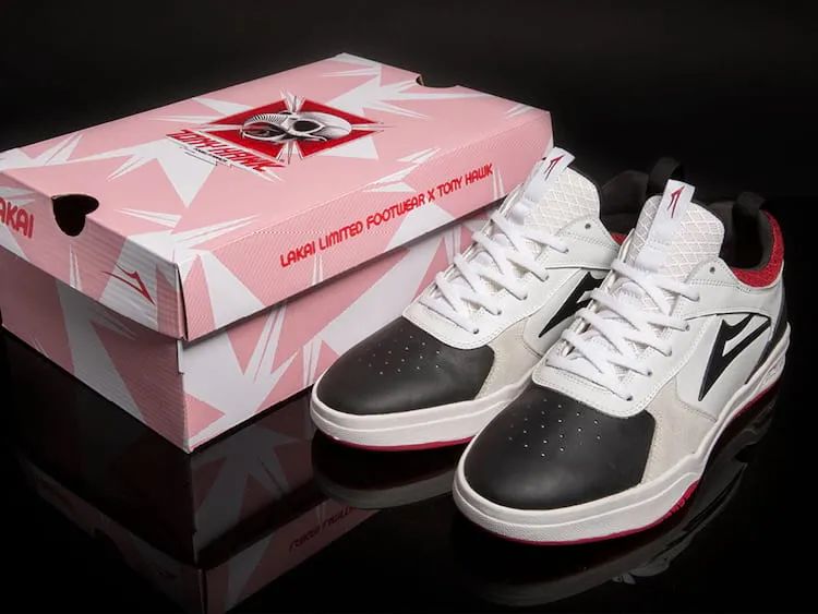 传奇滑手TonyHawk换过多少鞋子赞助？