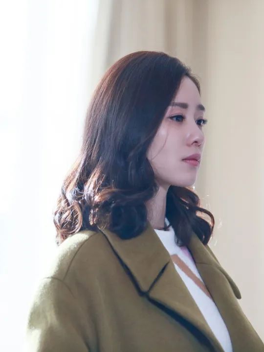 李敏镐扎头发禁忌,李敏镐金丝草卷发