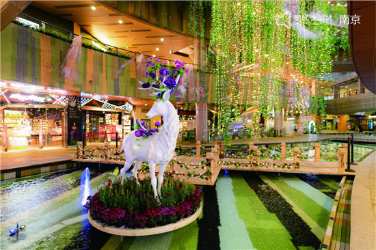 满游秦淮首届美食吃播节启幕水游城秒变打卡胜地