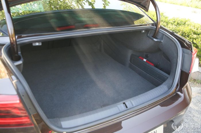 试驾新款大众迈腾380豪华版,大众迈腾380tsidsg旗舰型试驾