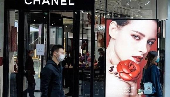 奢侈品代购工资怎么样的,奢侈品代购一般加多少代购费