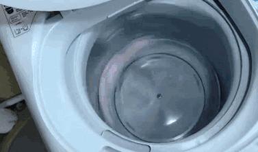 用白醋清洁洗衣机会腐蚀零件吗,清洁洗衣机能用白醋吗