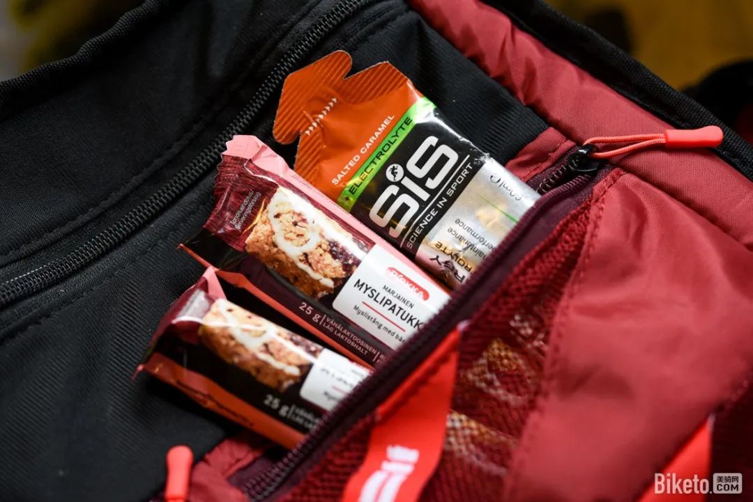 迪卡侬xc骑行背包,迪卡侬骑行背包推荐公路车