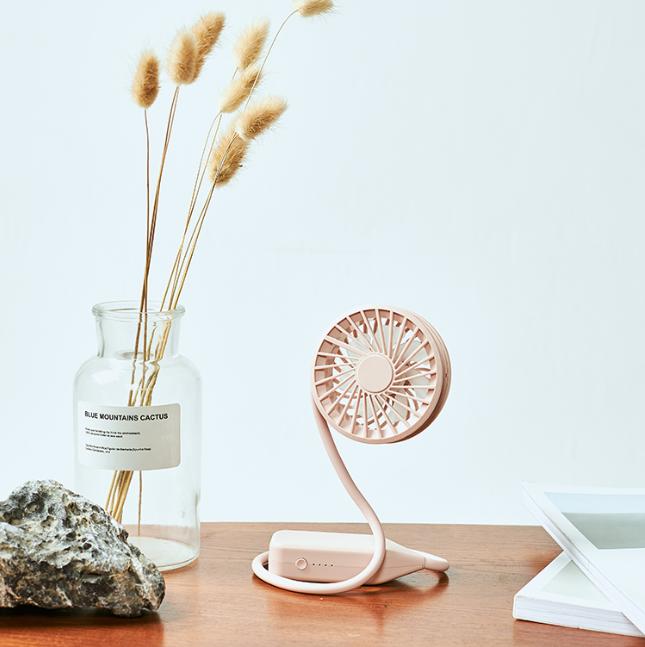 雅诗兰黛小棕瓶上线一天爆单1.6万瓶，答应我别再浪！费！钱！好吗