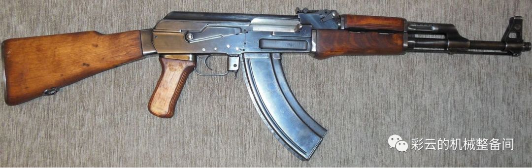 为什么ak47变成了连发,为什么ak47性能优越