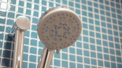 韩国网红VC花洒!过滤铁锈、余氯,水压大3倍,让人一天想洗8次澡